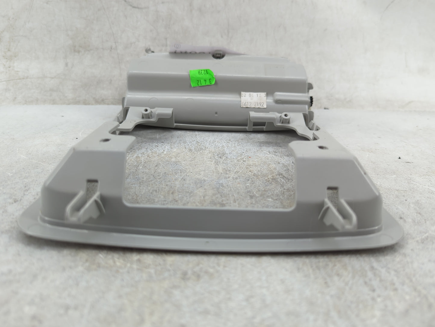 2012 Volkswagen Passat Overhead Roof Console Gray - Oemusedautoparts1.com