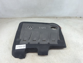 compare product 2012 Volkswagen Passat Engine Cover Black