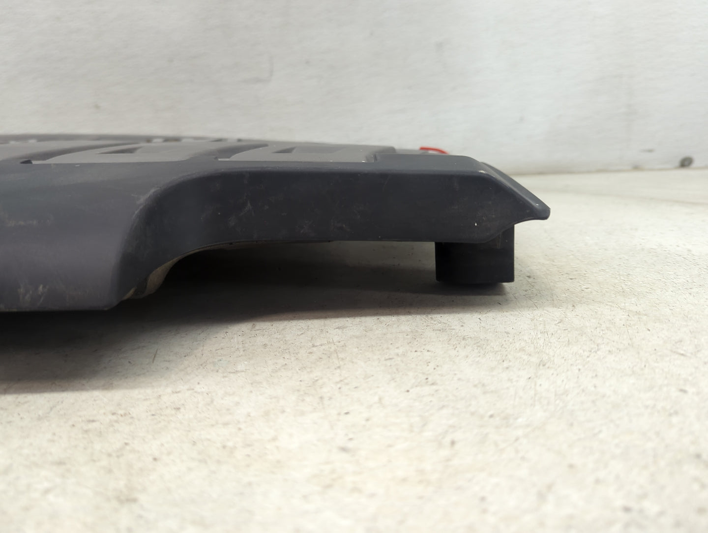2012 Volkswagen Passat Engine Cover Black - Oemusedautoparts1.com