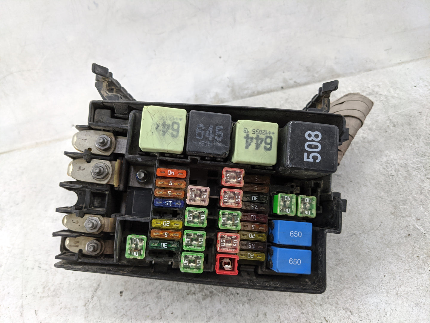 2012-2020 Volkswagen Passat Fusebox Fuse Box Panel Relay Module P/N:03L907282 89 9098 000 Fits OEM Used Auto Parts - Oemused
