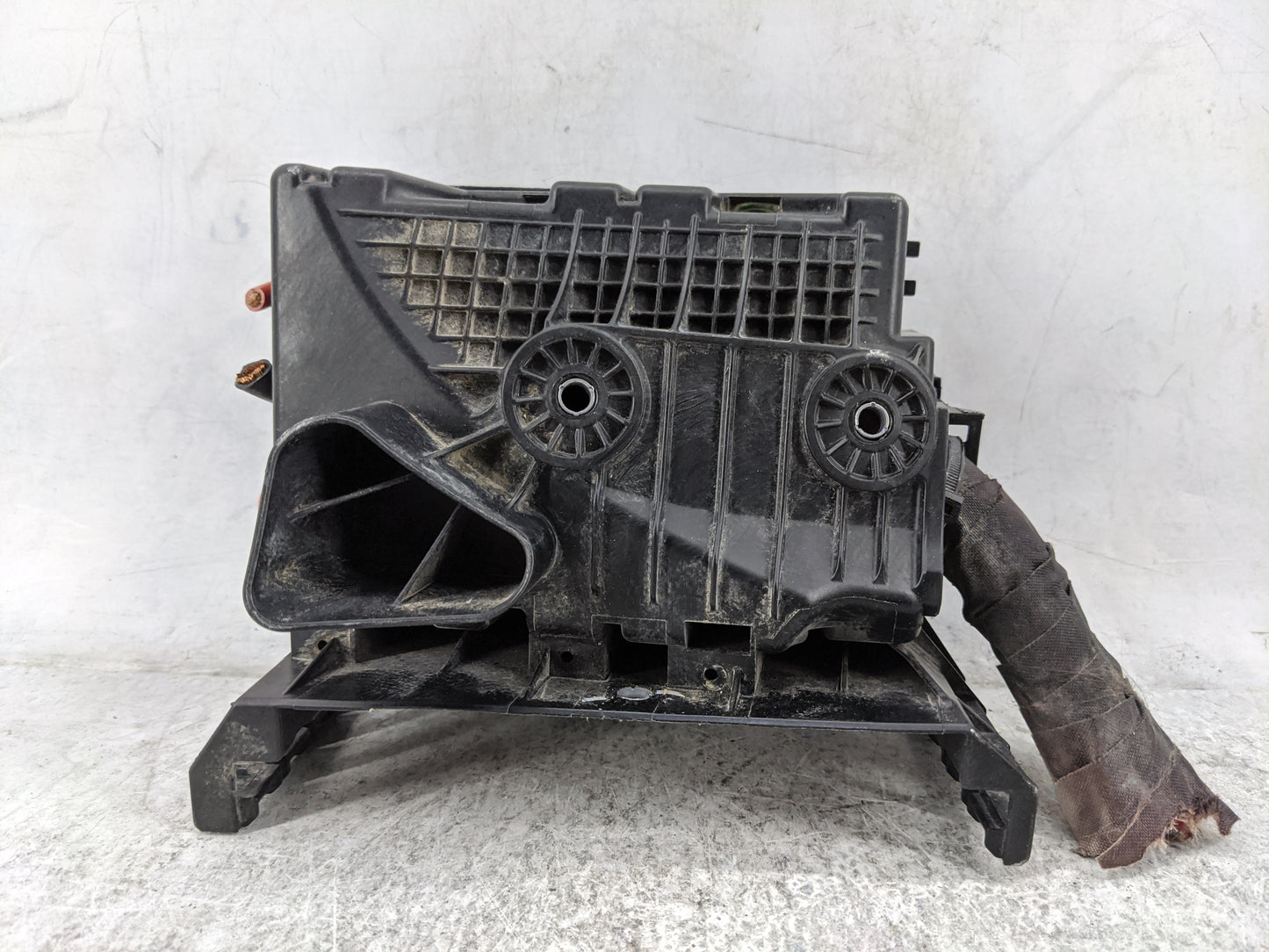 2012-2020 Volkswagen Passat Fusebox Fuse Box Panel Relay Module P/N:03L907282 89 9098 000 Fits OEM Used Auto Parts - Oemused