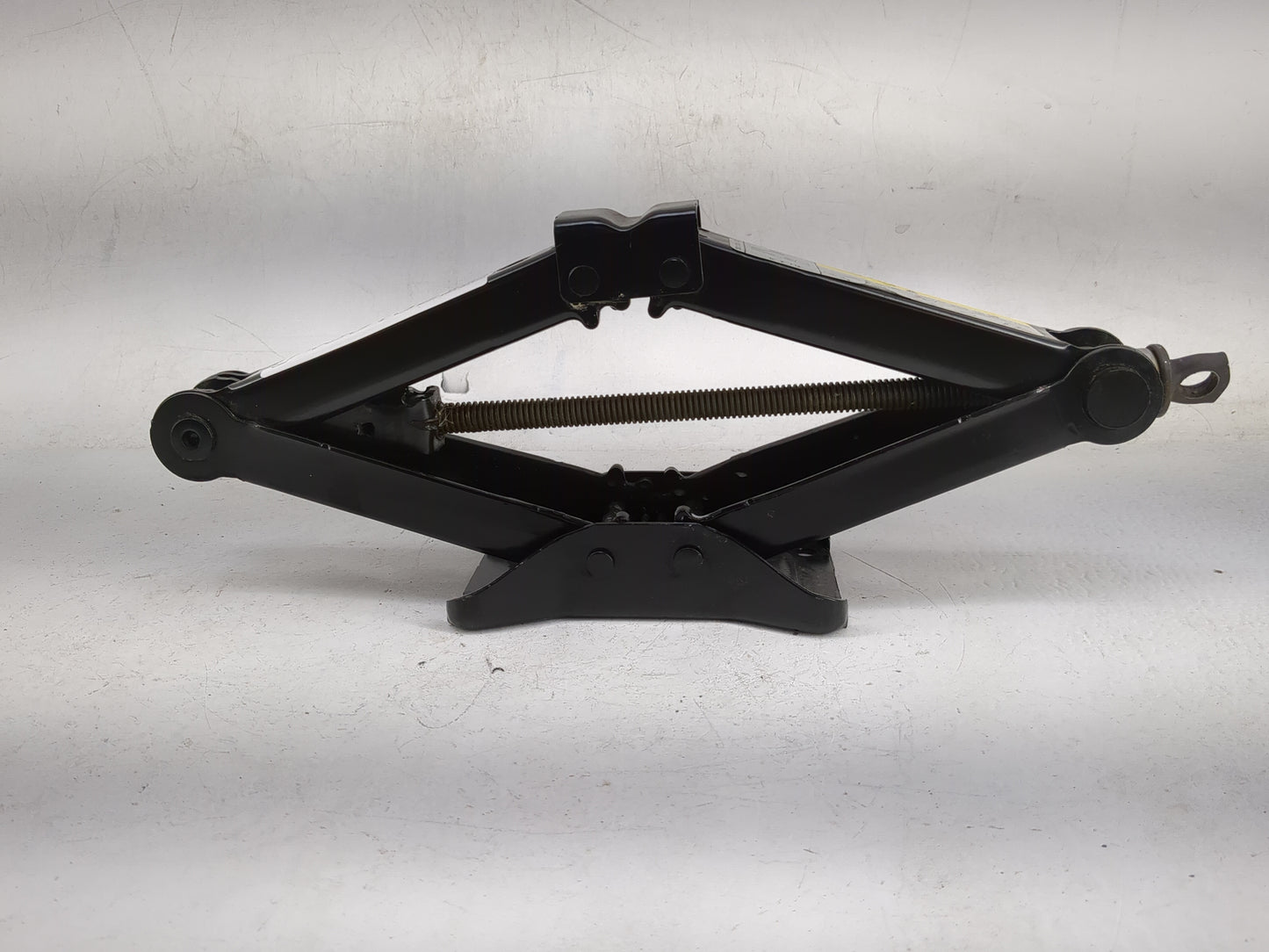 2012 Volkswagen Passat Spare Scissor Car Jack Black - Oemusedautoparts1.com