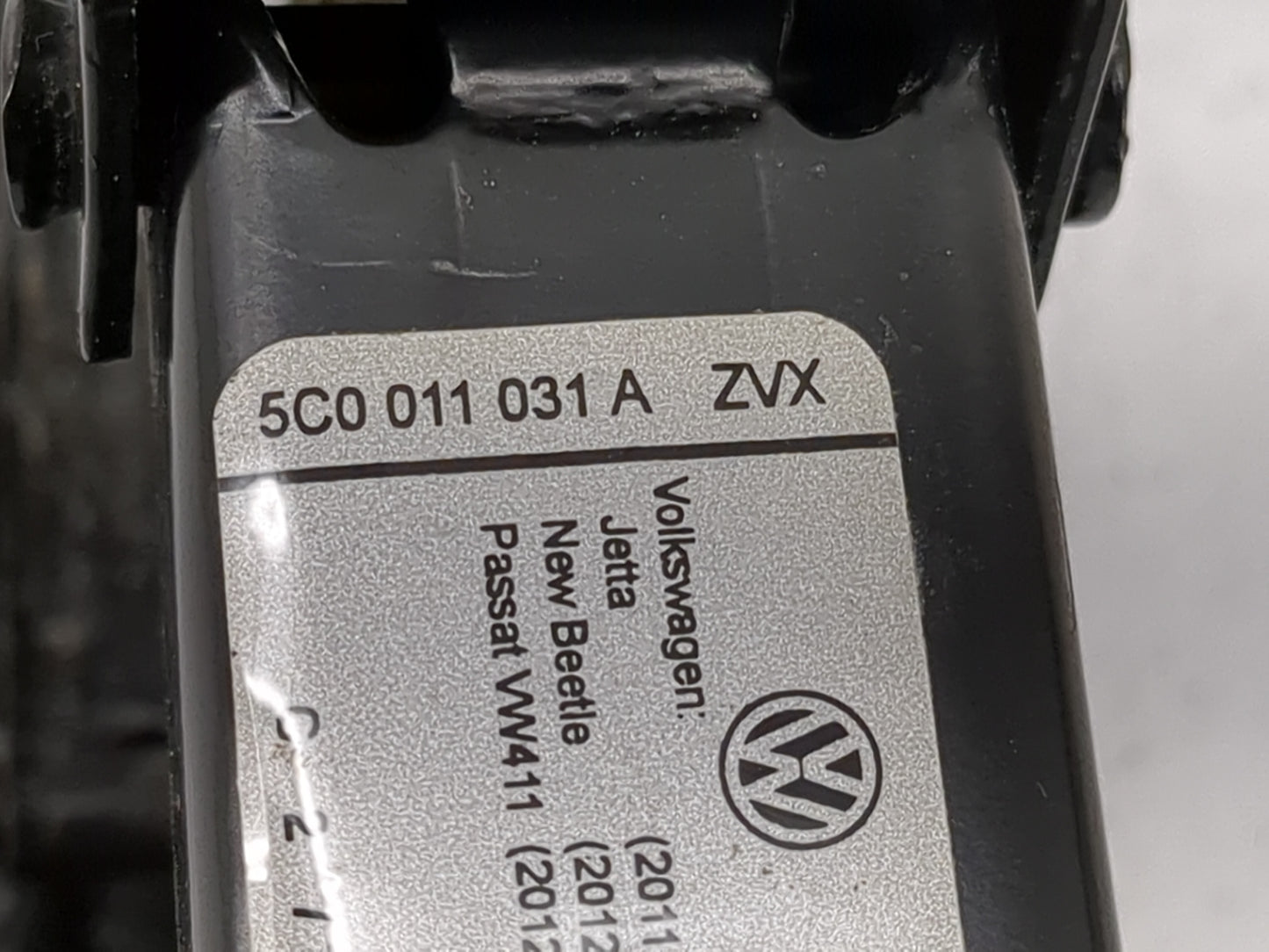 2012 Volkswagen Passat Spare Scissor Car Jack Black - Oemusedautoparts1.com