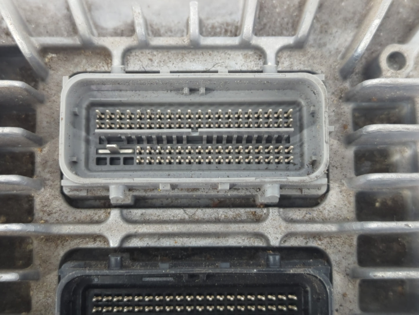 2012 Volkswagen Passat PCM Engine Control Computer ECU ECM PCU OEM P/N:E39 12648906 Fits OEM Used Auto Parts - Oemusedautopa