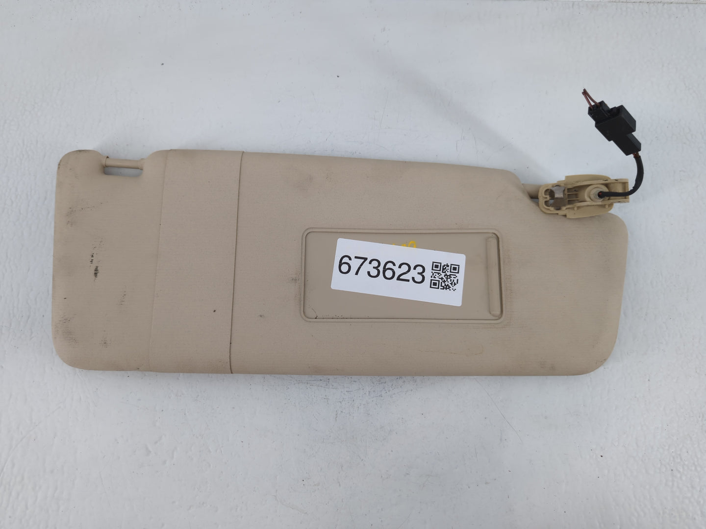 2012-2020 Volkswagen Passat Sun Visor Shade Replacement Passenger Right Mirror Fits OEM Used Auto Parts - Oemusedautoparts1.