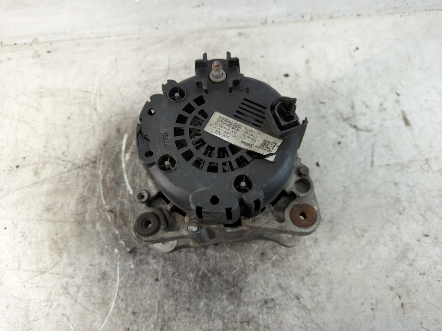 2012-2015 Volkswagen Passat Alternator Replacement Generator Charging Assembly Engine OEM P/N:2616574B 06E 903 023 B Fits OE