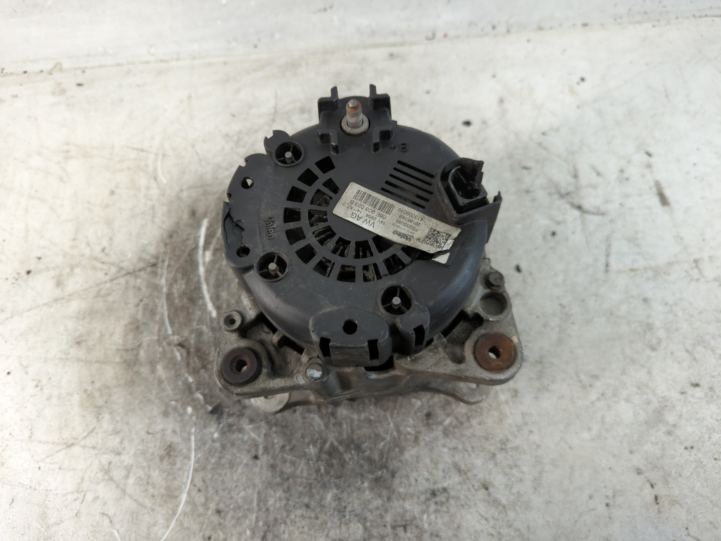2012-2015 Volkswagen Passat Alternator Replacement Generator Charging Assembly Engine OEM P/N:2616574B 06E 903 023 B Fits OE