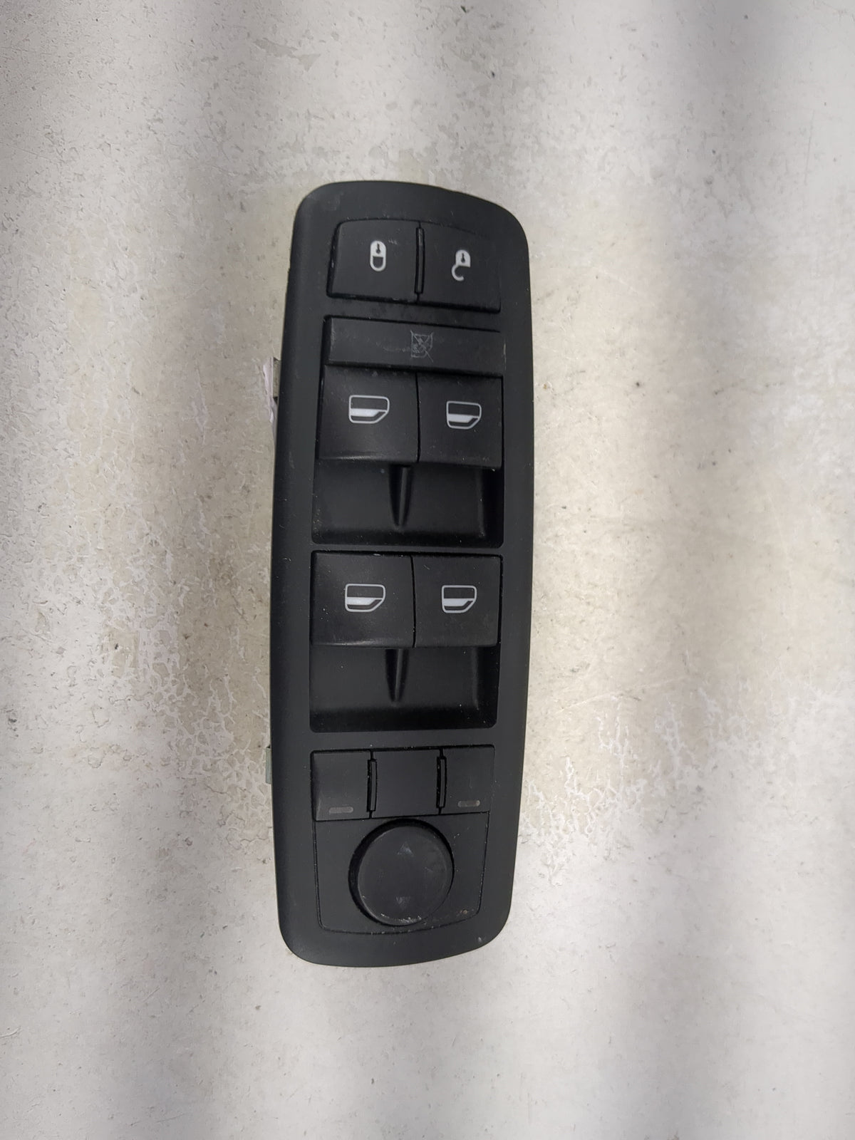 2009-2014 Volkswagen Routan Master Power Window Switch Replacement Driver Side Left P/N:68020397AE 1000030 49 Fits OEM Used 