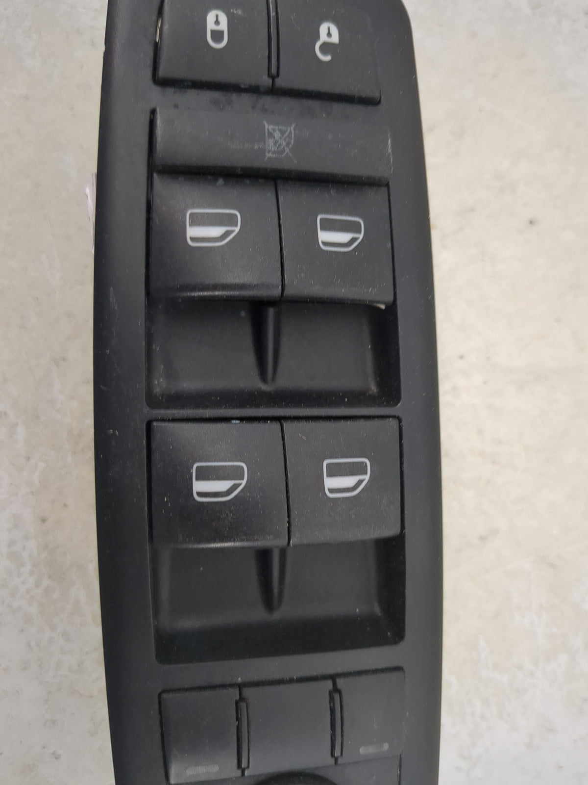 2009-2014 Volkswagen Routan Master Power Window Switch Replacement Driver Side Left P/N:68020397AE 1000030 49 Fits OEM Used 