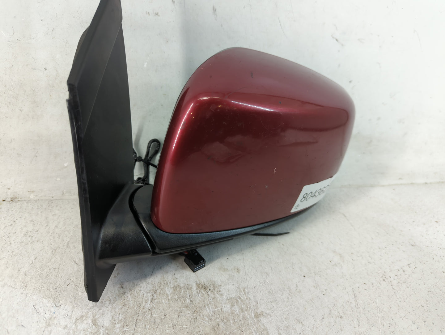 2009-2014 Volkswagen Routan Driver Side View Mirror - Left Door Mirror OEM Used - Oemusedautoparts1.com
