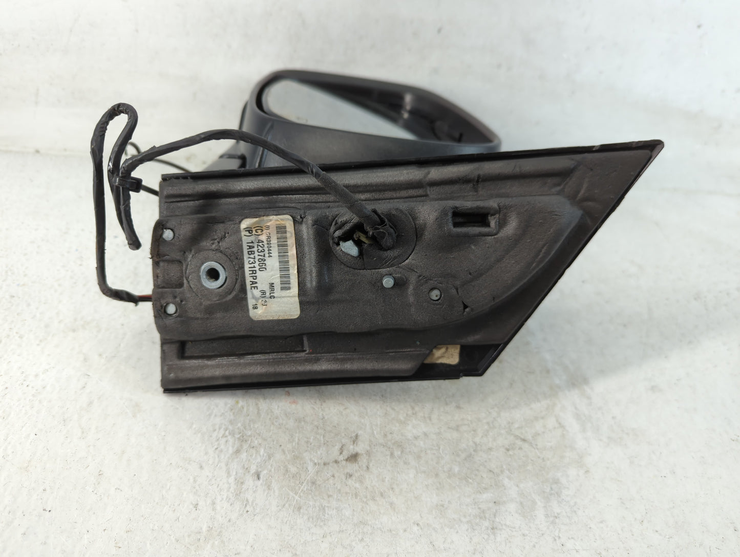 2009-2014 Volkswagen Routan Driver Side View Mirror - Left Door Mirror OEM Used - Oemusedautoparts1.com