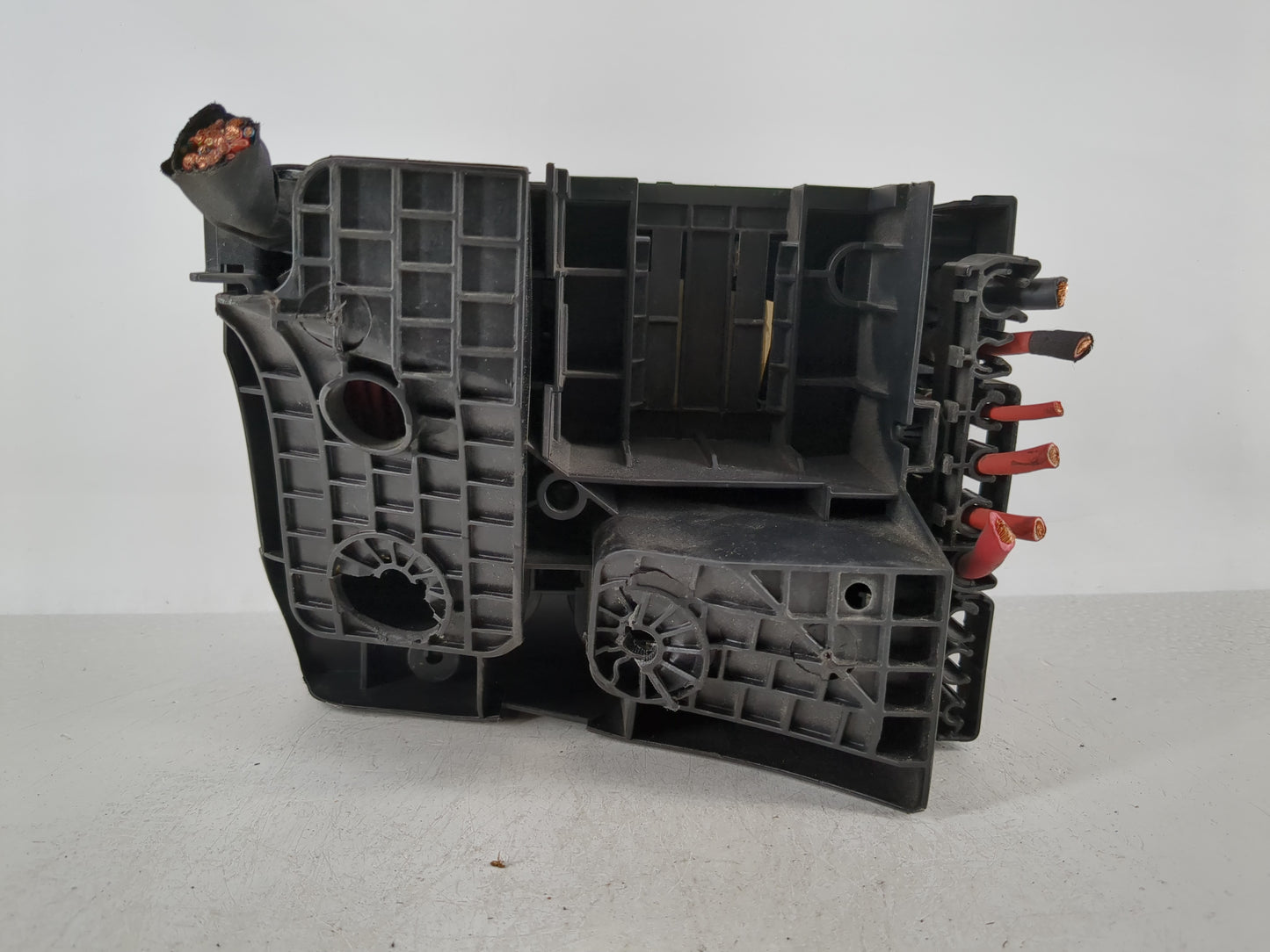 2012-2018 Volkswagen Tiguan Fusebox Fuse Box Panel Relay Module P/N:3C0 937 125 A Fits OEM Used Auto Parts - Oemusedautopart