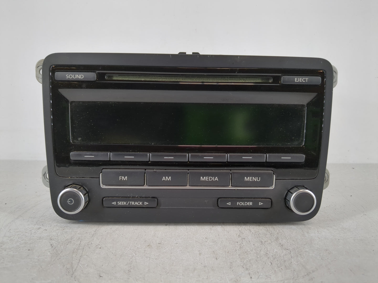 2009-2017 Volkswagen Tiguan Radio AM FM Cd Player Receiver Replacement P/N:5N0 035 164 D Fits OEM Used Auto Parts - Oemuseda