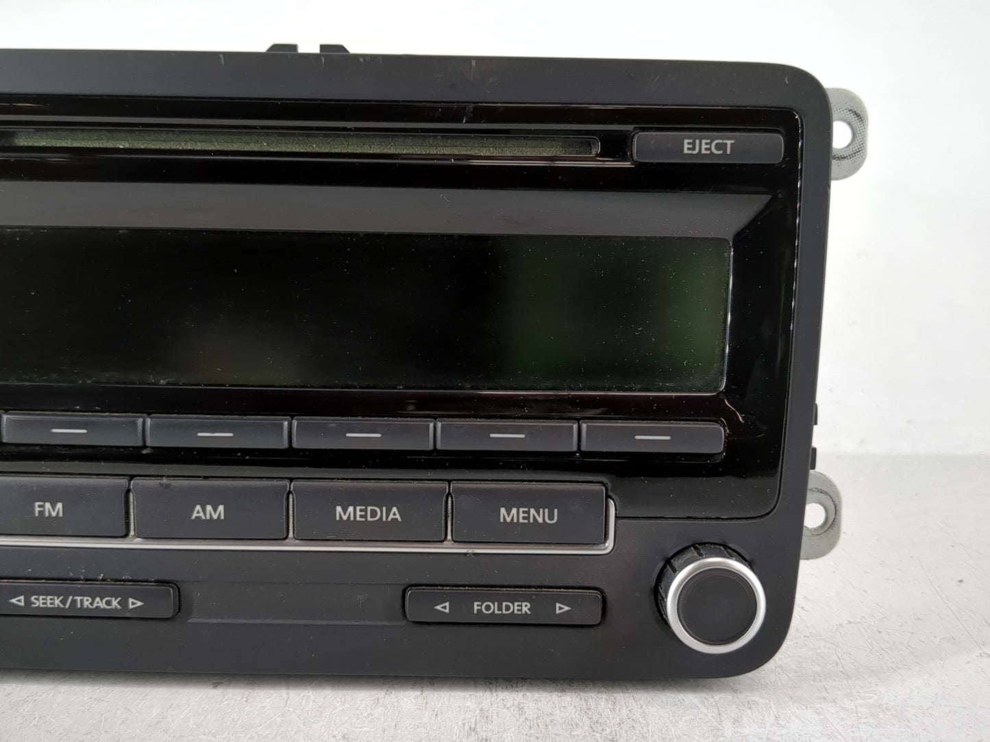 2009-2017 Volkswagen Tiguan Radio AM FM Cd Player Receiver Replacement P/N:5N0 035 164 D Fits OEM Used Auto Parts - Oemuseda