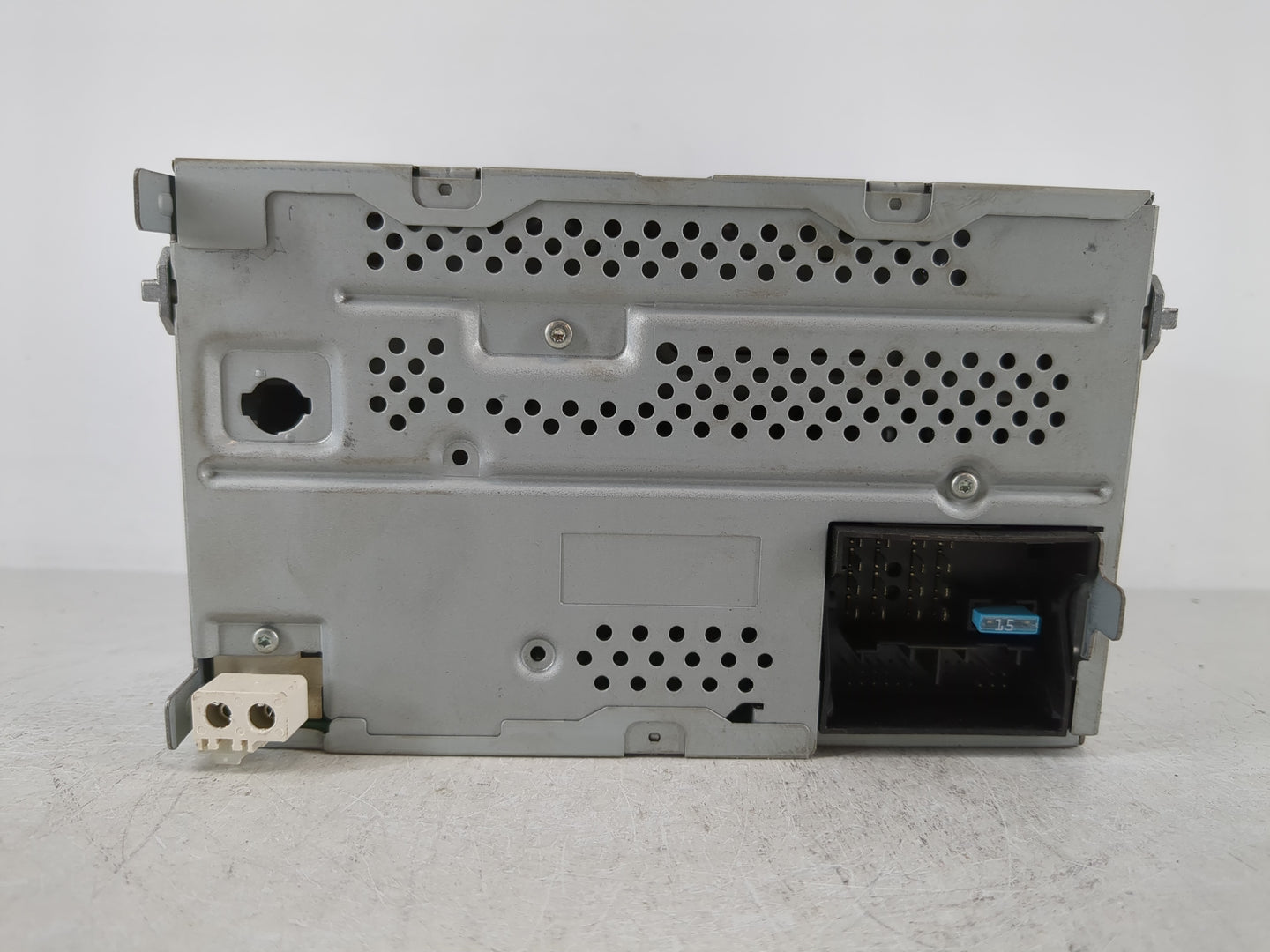 2009-2017 Volkswagen Tiguan Radio AM FM Cd Player Receiver Replacement P/N:5N0 035 164 D Fits OEM Used Auto Parts - Oemuseda
