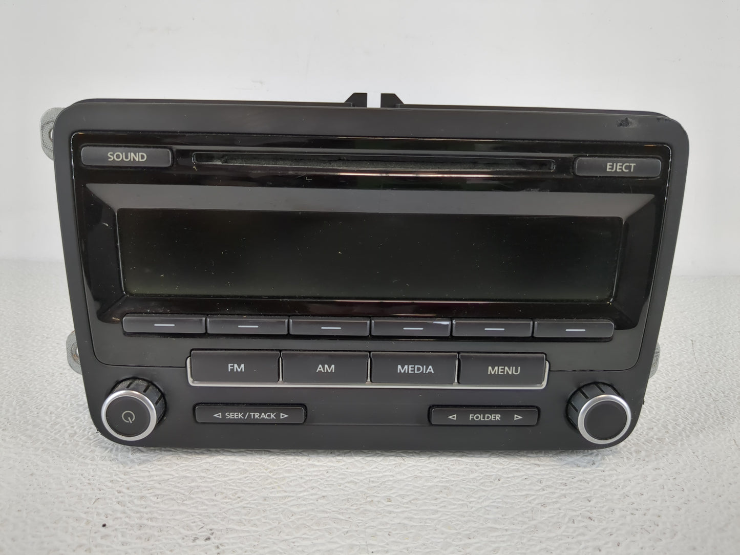 2009-2017 Volkswagen Tiguan Radio AM FM Cd Player Receiver Replacement P/N:5N0 035 164 D Fits OEM Used Auto Parts - Oemuseda