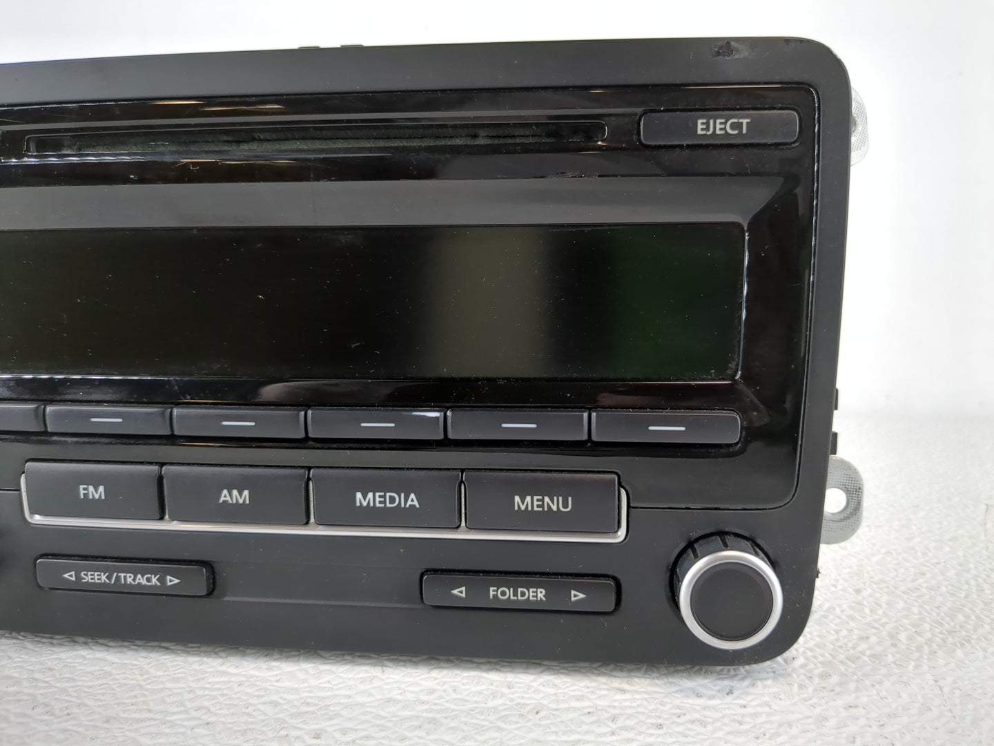 2009-2017 Volkswagen Tiguan Radio AM FM Cd Player Receiver Replacement P/N:5N0 035 164 D Fits OEM Used Auto Parts - Oemuseda