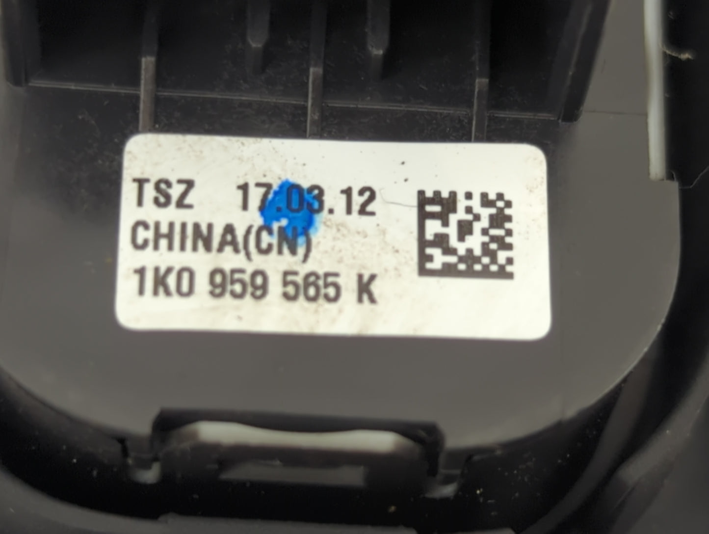 2009-2018 Volkswagen Tiguan Master Power Window Switch Replacement Driver Side Left P/N:1K0 959 565 K Fits OEM Used Auto Par