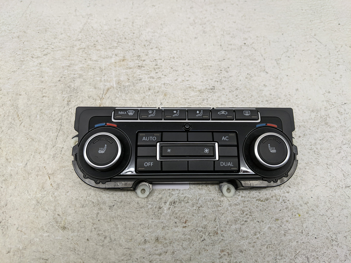 2012 Volkswagen Tiguan Climate Control Module Temperature AC/Heater Replacement P/N:5K0 907 044 FE Fits OEM Used Auto Parts 