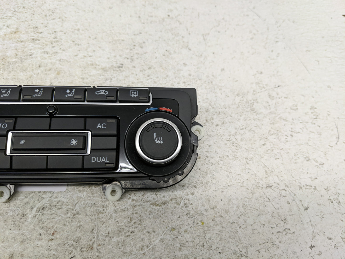 2012 Volkswagen Tiguan Climate Control Module Temperature AC/Heater Replacement P/N:5K0 907 044 FE Fits OEM Used Auto Parts 
