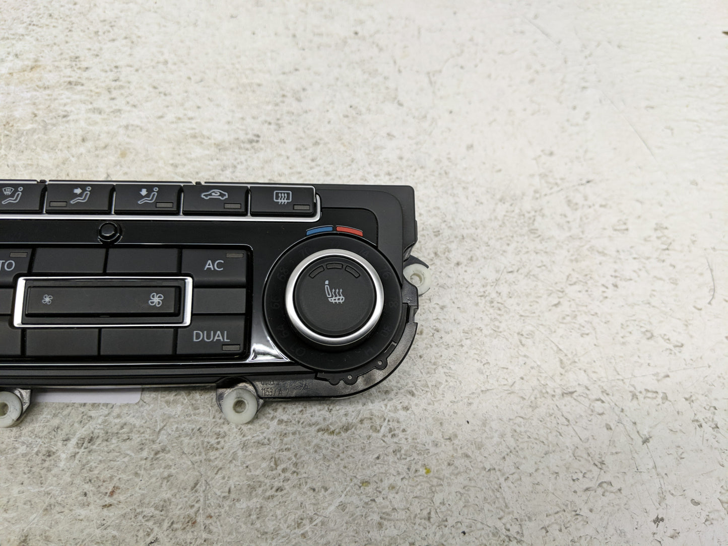 2012 Volkswagen Tiguan Climate Control Module Temperature AC/Heater Replacement P/N:5K0 907 044 FE Fits OEM Used Auto Parts 