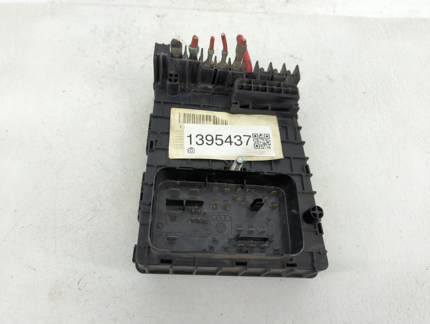 2012-2018 Volkswagen Tiguan Fusebox Fuse Box Panel Relay Module P/N:6358-0602 Fits OEM Used Auto Parts - Oemusedautoparts1.c