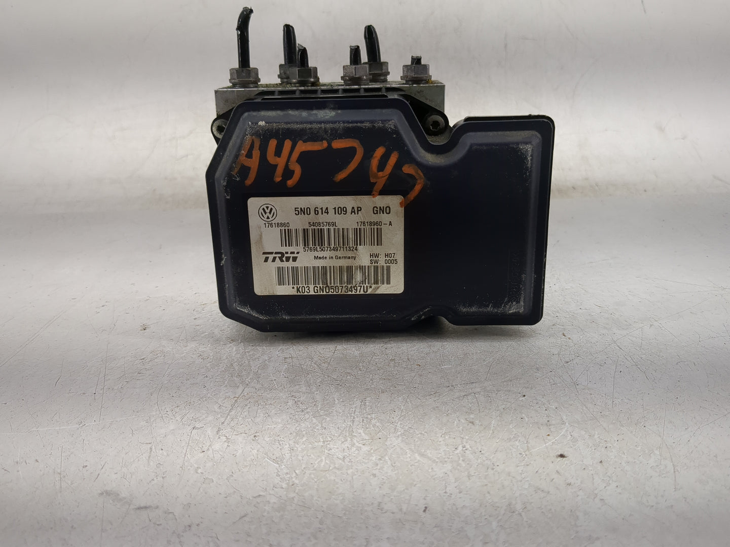 2012 Volkswagen Tiguan ABS Pump Control Module Replacement P/N:5N0614109AP 5N0 614 109 AP, 17618860, 54085769L, 17618960-A F