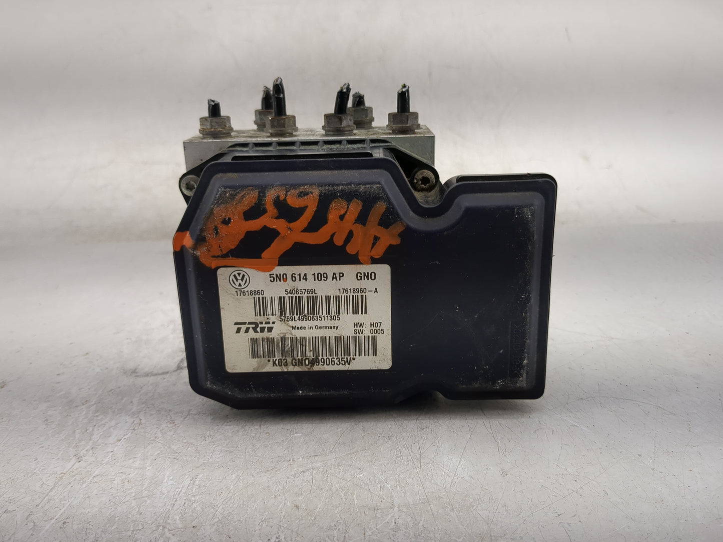 2012 Volkswagen Tiguan ABS Pump Control Module Replacement P/N:5N0614109AP 17618860, 54085769L, 17618960-A Fits OEM Used Aut