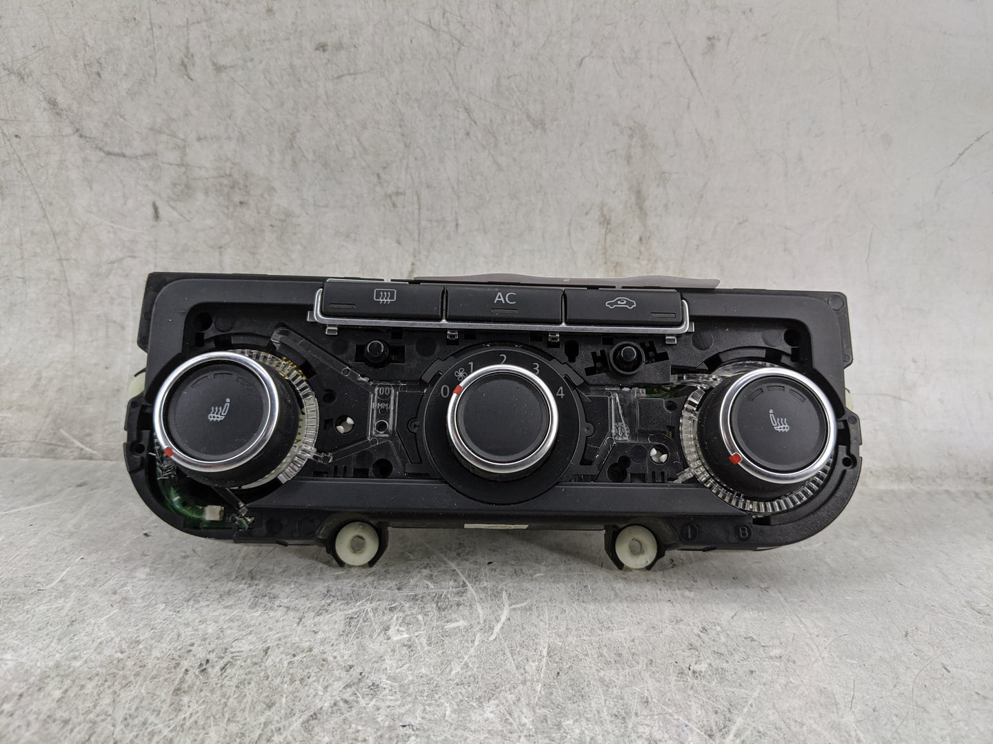 2012 Volkswagen Tiguan Climate Control Module Temperature AC/Heater Replacement P/N:7N0907426AN 5HB009751-71 Fits Fits 2013 