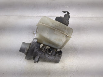 compare product Volkswagen Tiguan Brake Master Cylinder 1512828
