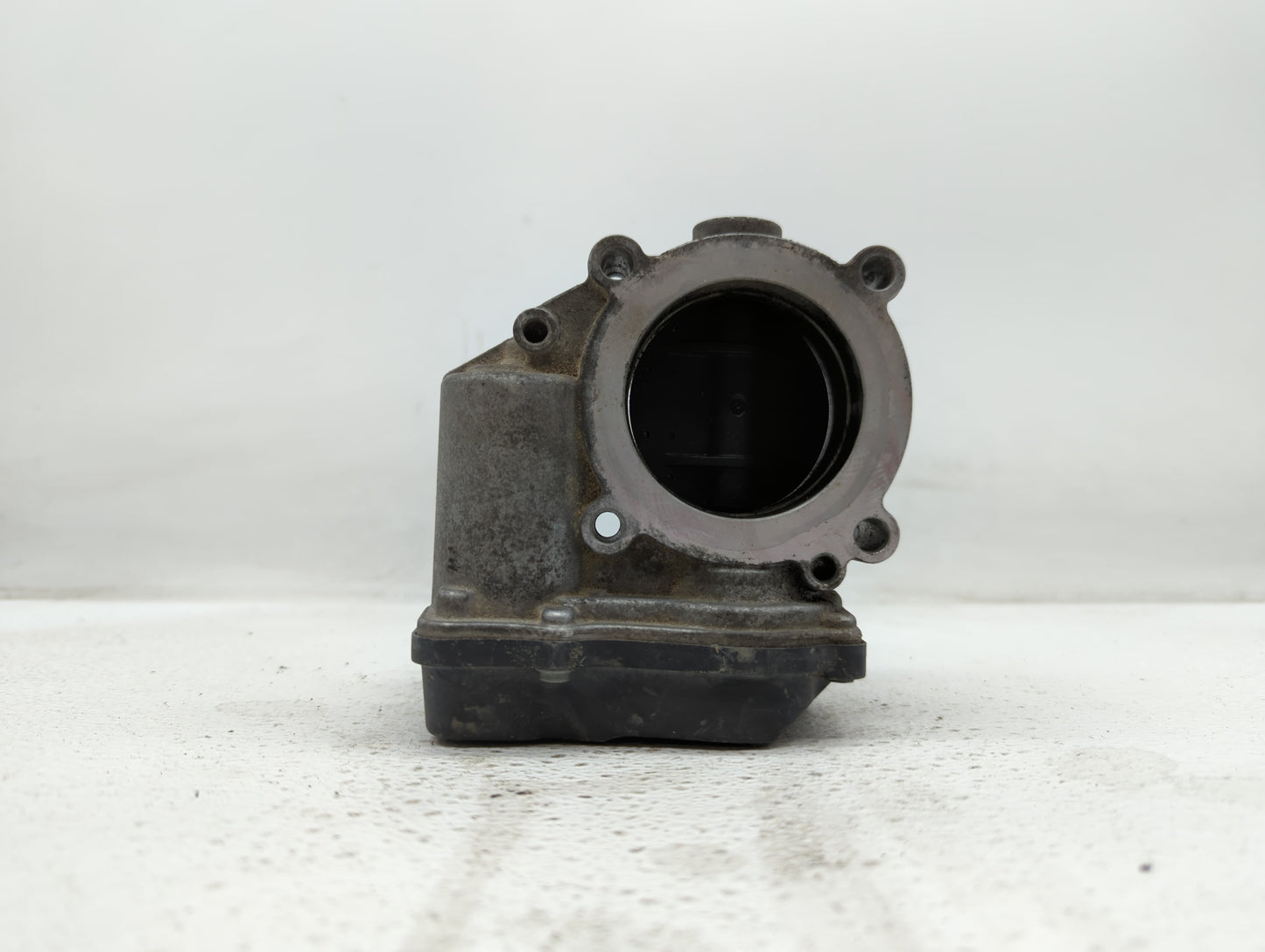 2009-2018 Volkswagen Tiguan Throttle Body P/N:06F 133 062 G 06F 133 062 Q Fits OEM Used Auto Parts - Oemusedautoparts1.com
