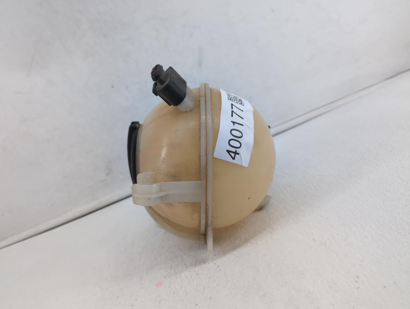 2009 Volkswagen Tiguan Radiator Coolant Overflow Expansion Tank Bottle 400177 - Oemusedautoparts1.com