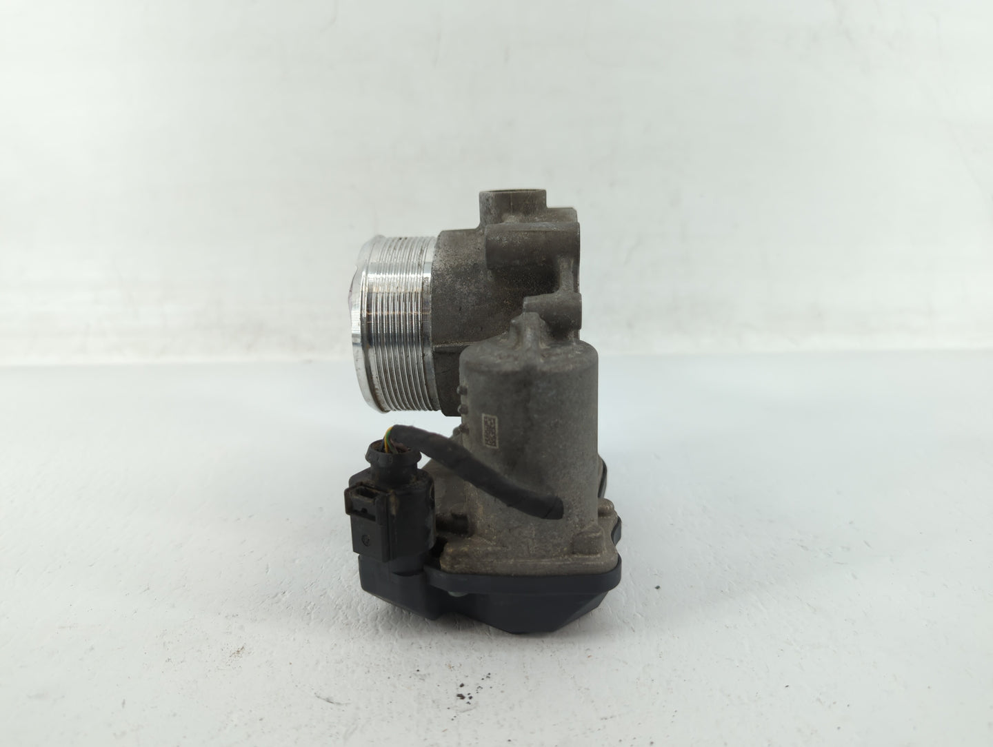 2009-2018 Volkswagen Tiguan Throttle Body P/N:06F 133 062 Q 06F 133 062 J Fits OEM Used Auto Parts - Oemusedautoparts1.com