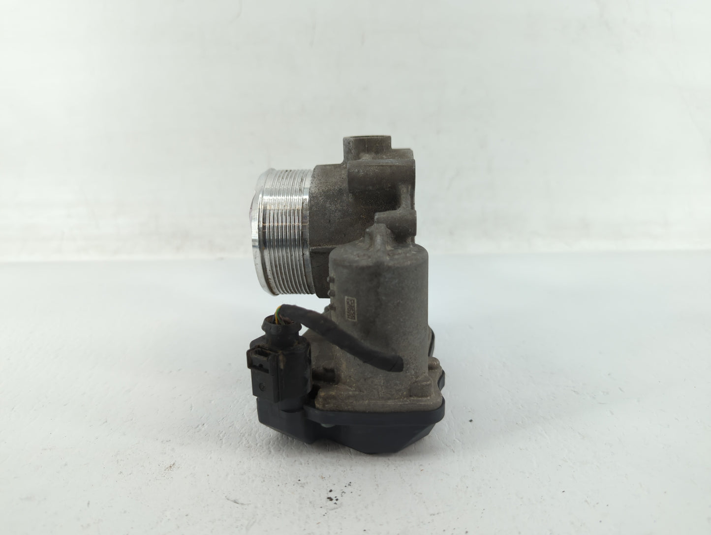 2009-2018 Volkswagen Tiguan Throttle Body P/N:06F 133 062 Q 06F 133 062 J Fits OEM Used Auto Parts - Oemusedautoparts1.com