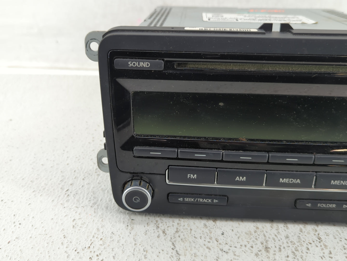 2009-2017 Volkswagen Tiguan Am Fm Cd Player Radio Receiver - Oemusedautoparts1.com