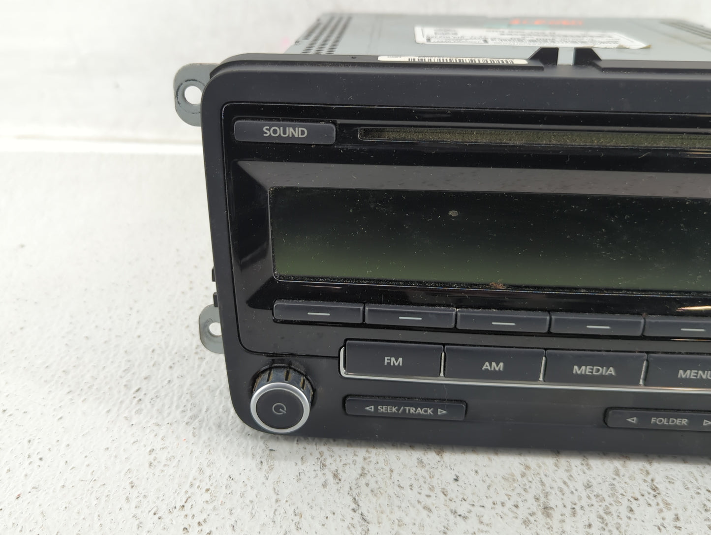2009-2017 Volkswagen Tiguan Am Fm Cd Player Radio Receiver - Oemusedautoparts1.com