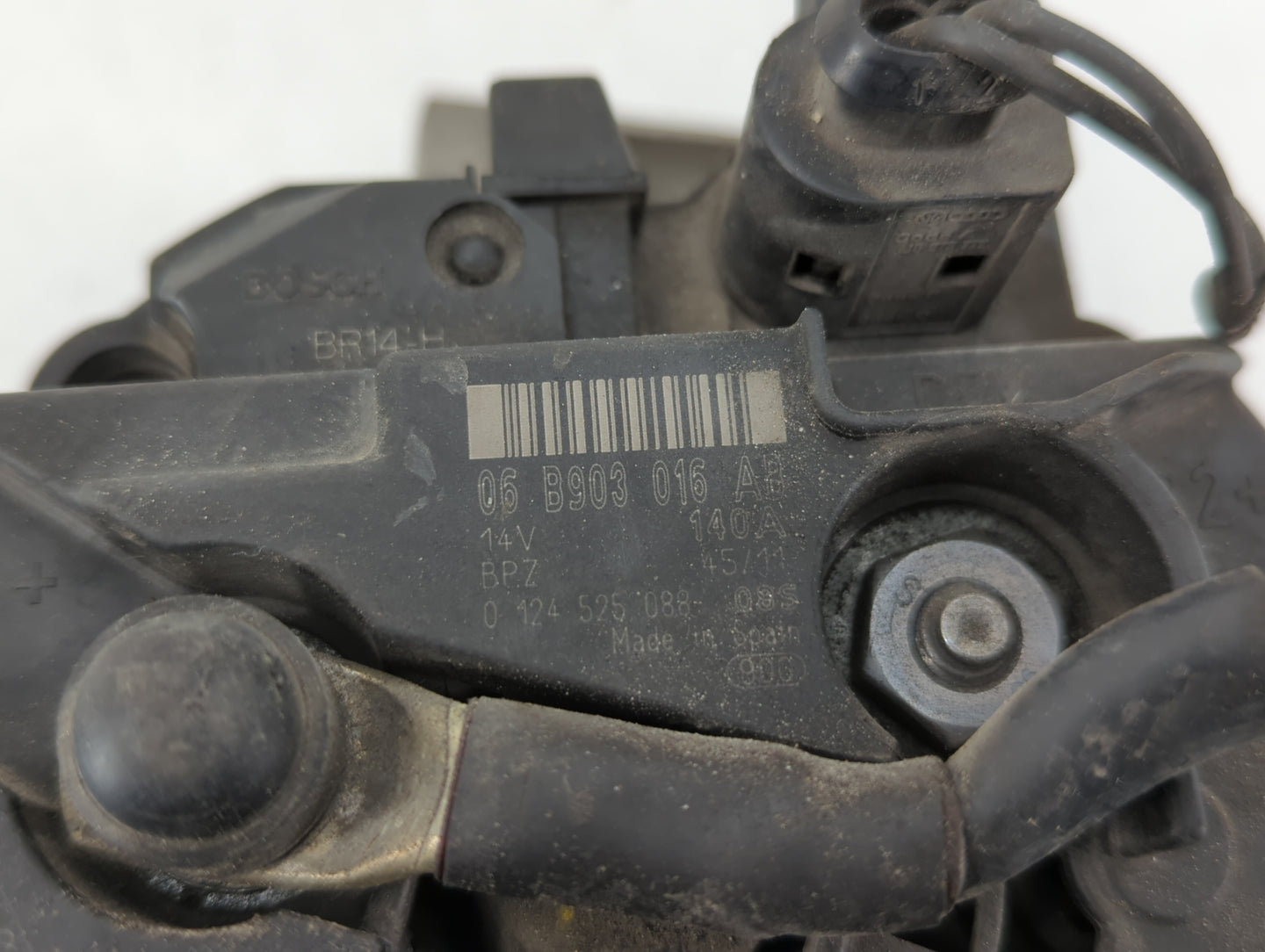 2009-2018 Volkswagen Tiguan Alternator Replacement Generator Charging Assembly Engine OEM P/N:06B903016AB Fits OEM Used Auto