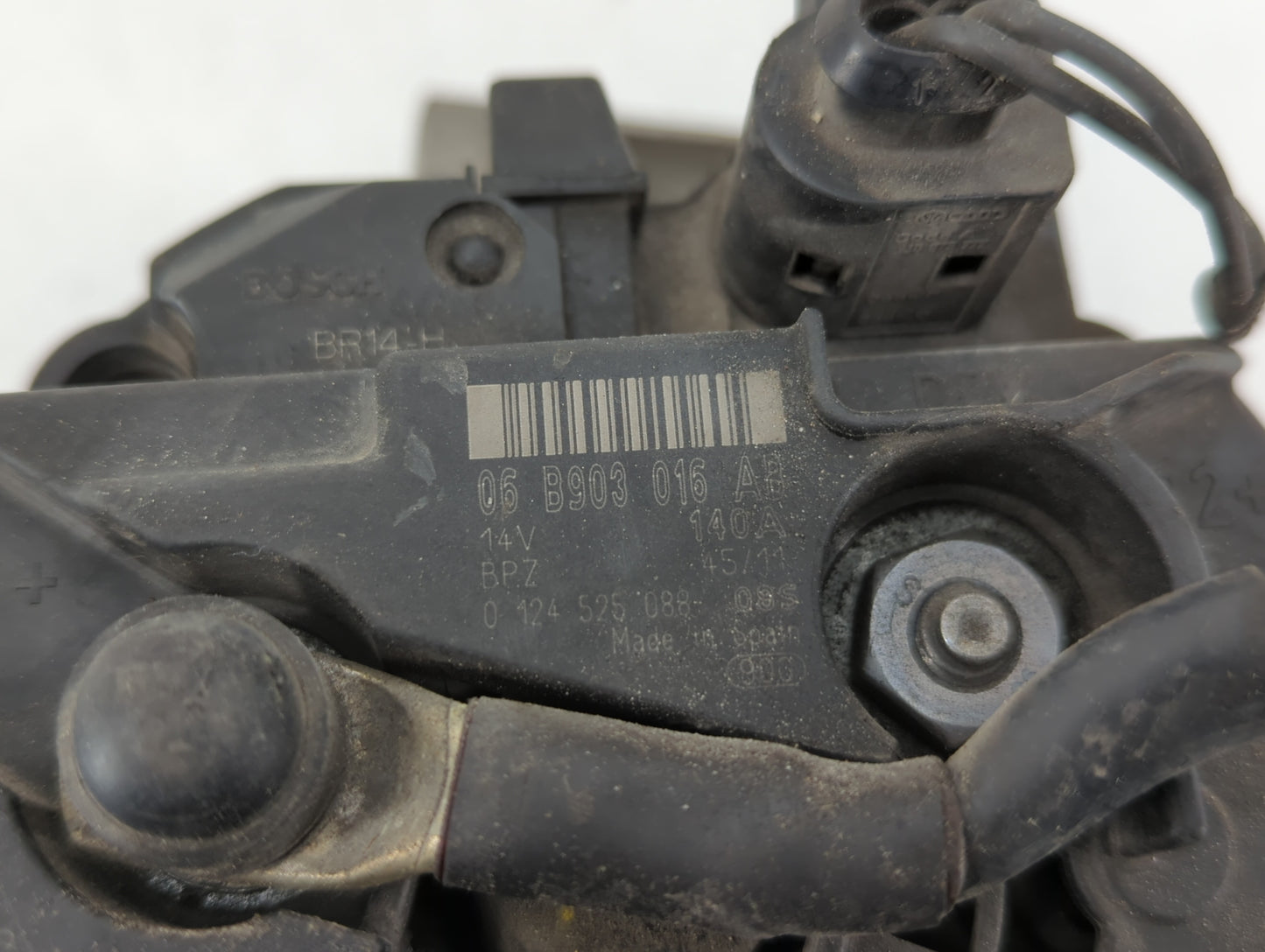 2009-2018 Volkswagen Tiguan Alternator Replacement Generator Charging Assembly Engine OEM P/N:06B903016AB Fits OEM Used Auto