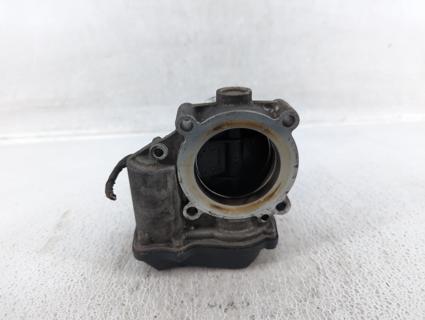 2009-2018 Volkswagen Tiguan Throttle Body P/N:06F 133 062 Q Fits OEM Used Auto Parts - Oemusedautoparts1.com