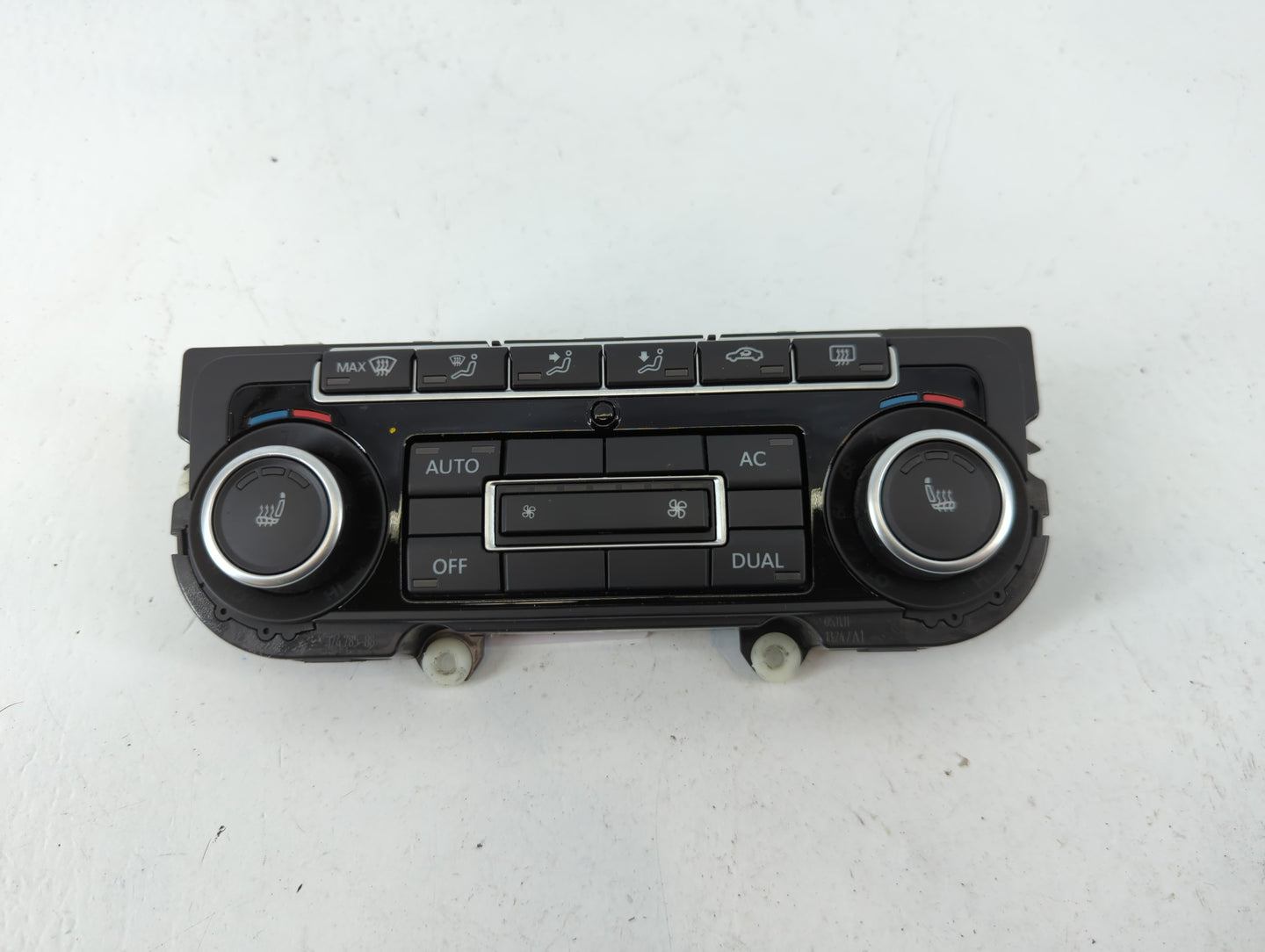 2012 Volkswagen Tiguan Climate Control Module Temperature AC/Heater Replacement P/N:5K0 907 044 FE Fits OEM Used Auto Parts 