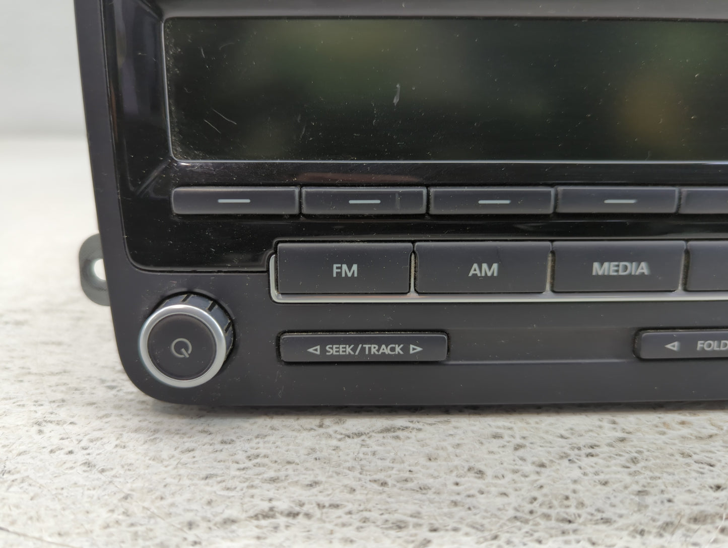 2009-2017 Volkswagen Tiguan Am Fm Cd Player Radio Receiver - Oemusedautoparts1.com