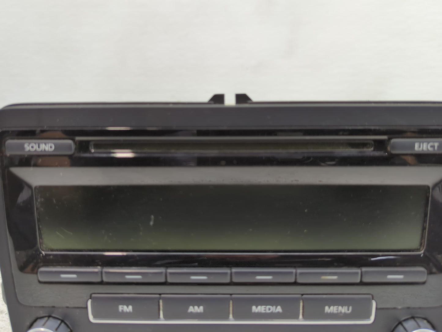 2009-2017 Volkswagen Tiguan Am Fm Cd Player Radio Receiver - Oemusedautoparts1.com