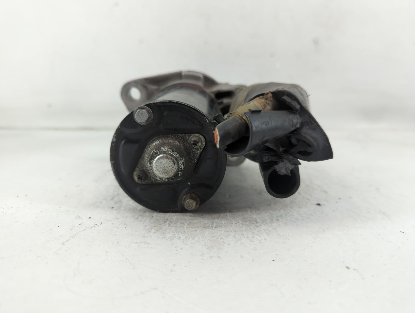 2009-2017 Volkswagen Tiguan Car Starter Motor Solenoid OEM P/N:0 001 121 402 Fits OEM Used Auto Parts - Oemusedautoparts1.co