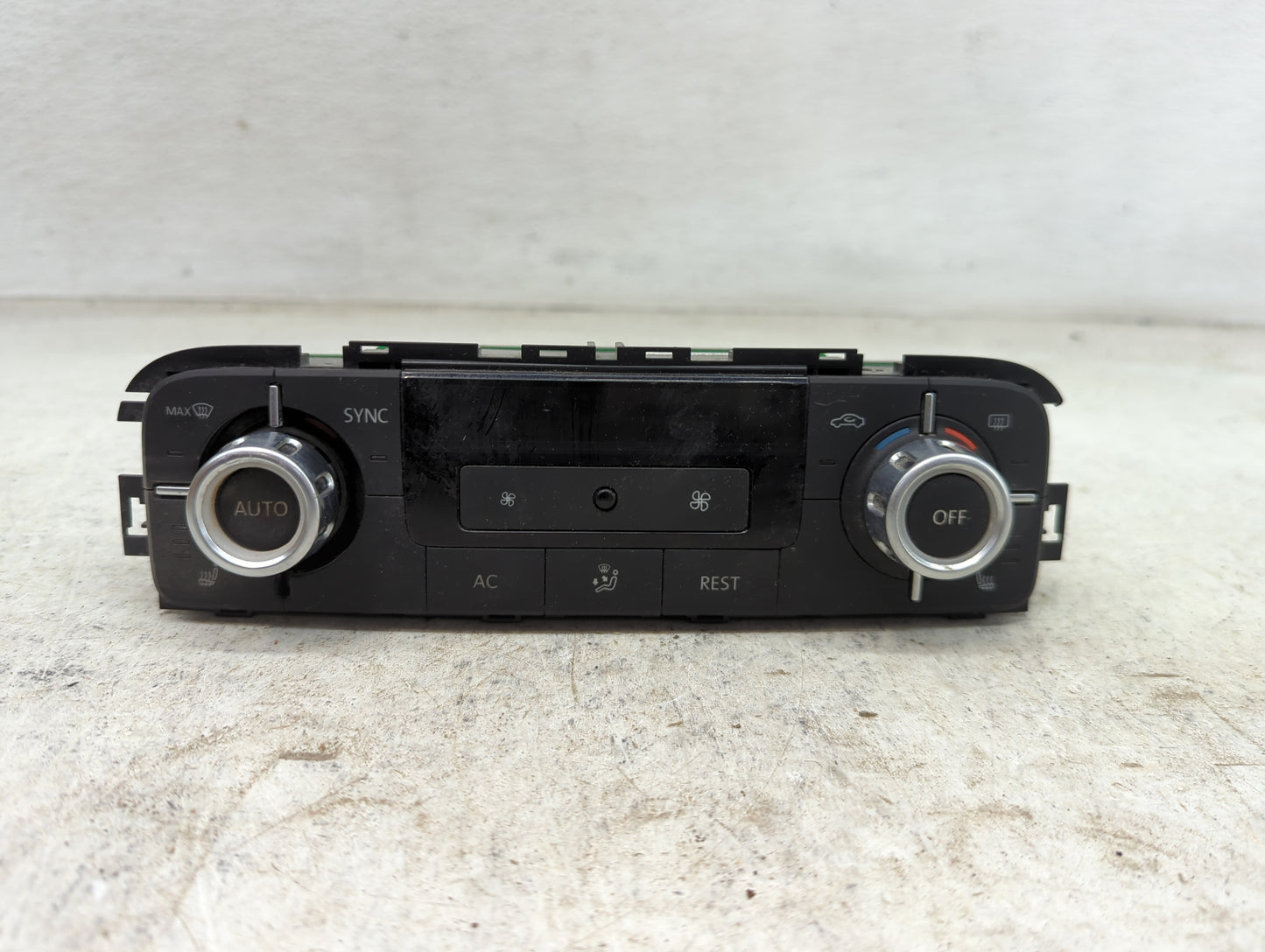 2011-2012 Volkswagen Touareg Climate Control Module Temperature AC/Heater Replacement P/N:7P6 907 040 BA Fits Fits 2011 2012