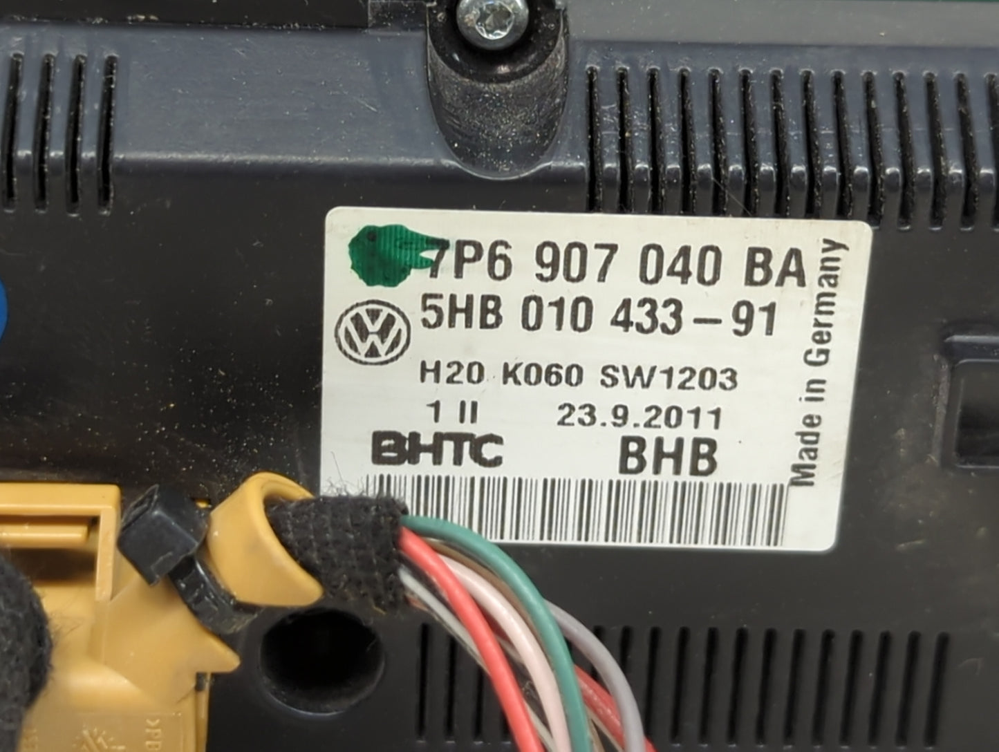 2011-2012 Volkswagen Touareg Climate Control Module Temperature AC/Heater Replacement P/N:7P6 907 040 BA Fits Fits 2011 2012