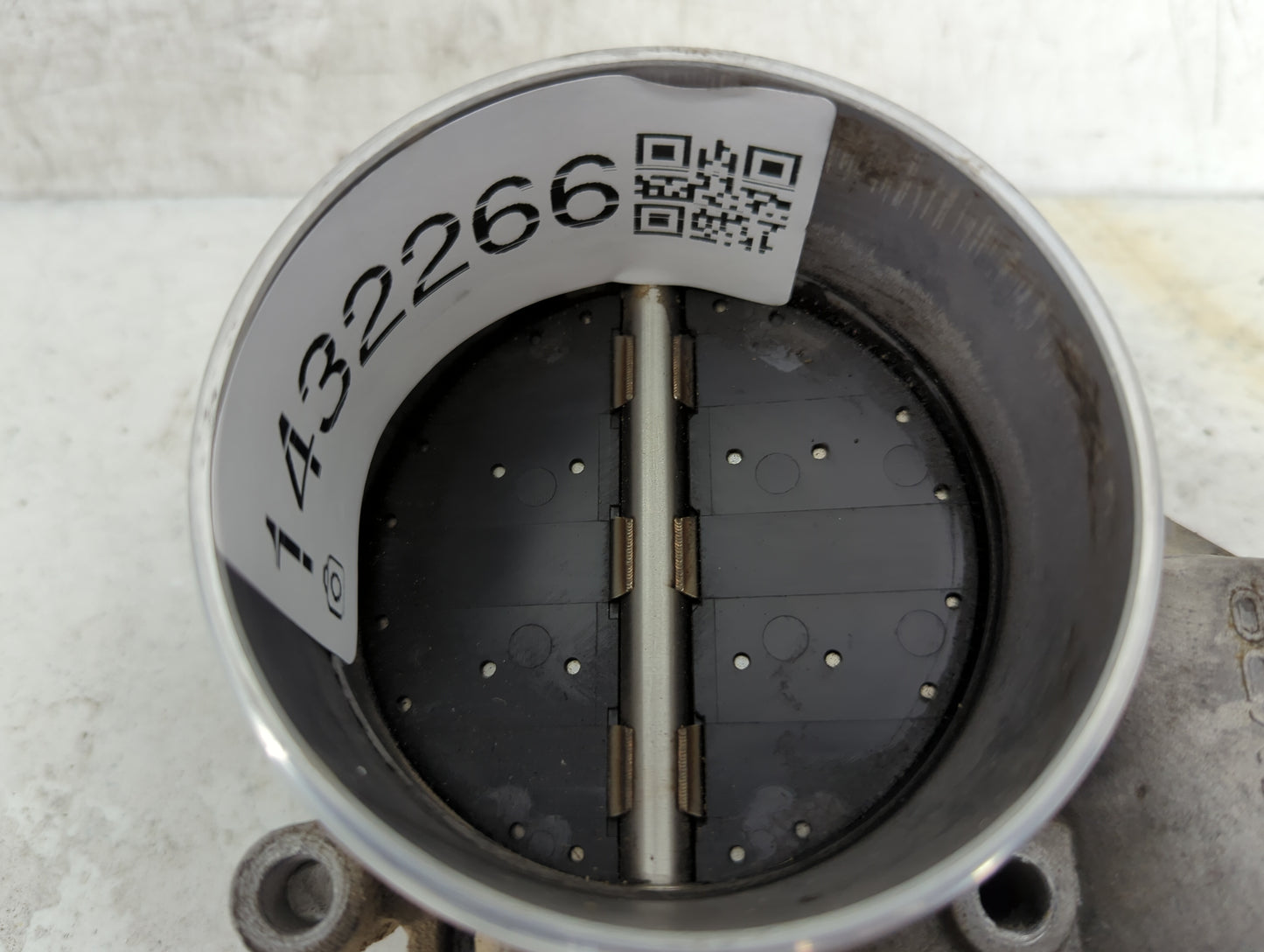2011-2017 Volkswagen Touareg Throttle Body Fits Fits 2011 2012 2013 2014 2015 2016 2017 2018 OEM Used Auto Parts - Oemusedau