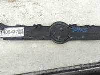 2012 Volkswagen Touareg Engine Cover - Oemusedautoparts1.com