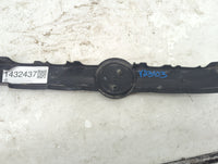 2012 Volkswagen Touareg Engine Cover - Oemusedautoparts1.com