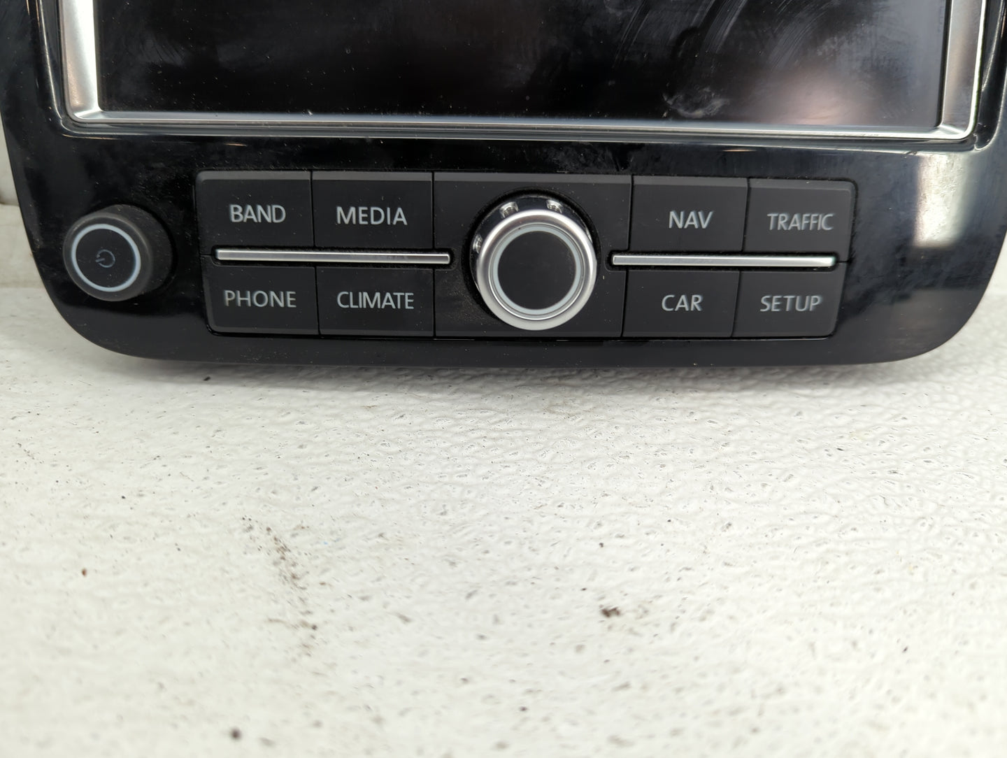 2011-2014 Volkswagen Touareg Information Display Screen Black - Oemusedautoparts1.com