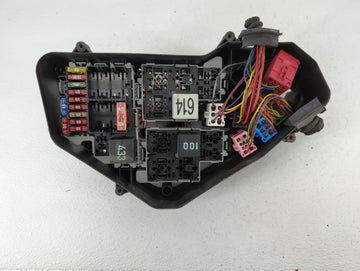 2011-2017 Volkswagen Touareg Fusebox Fuse Box Panel Relay Module P/N:7L0 937 576 A Fits Fits 2011 2012 2013 2014 2015 2016 2017 OEM Used Auto Parts